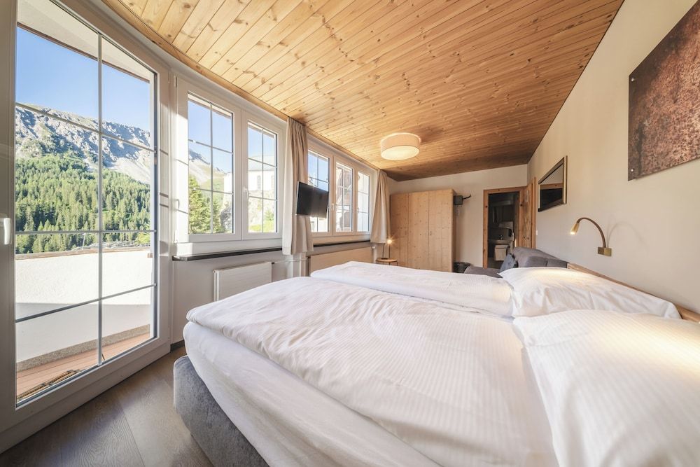 Deluxe Double Room, Balcony, Mountain View
