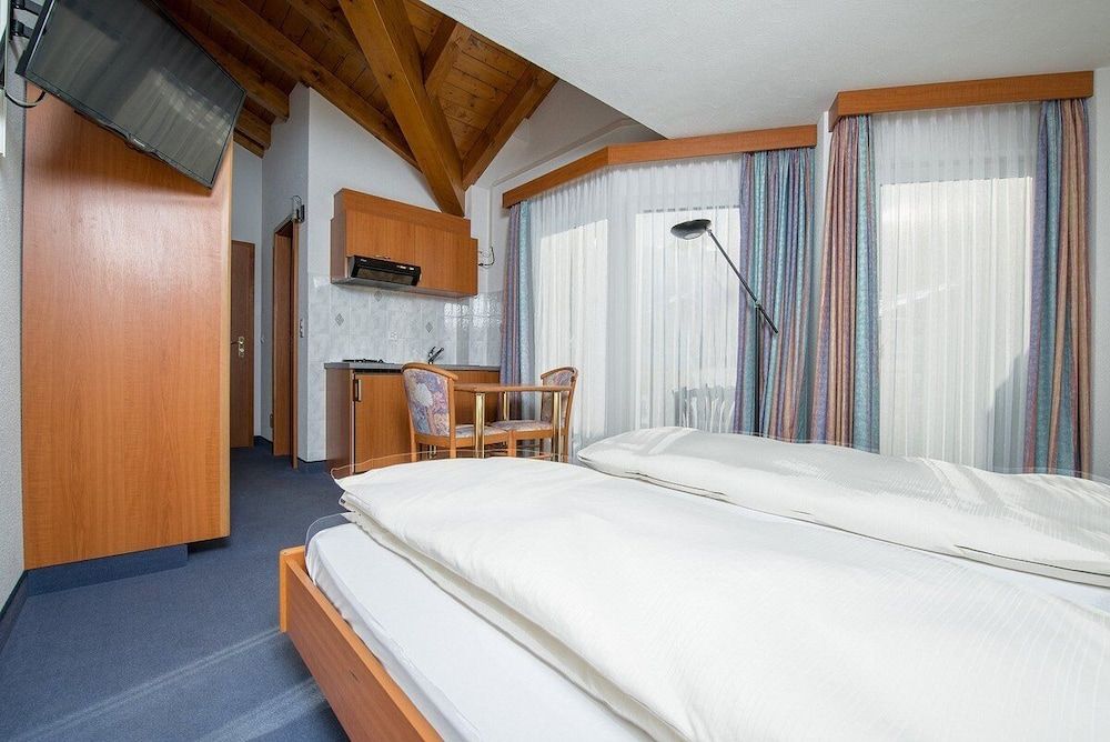 Alpen Perle Studio Annexe