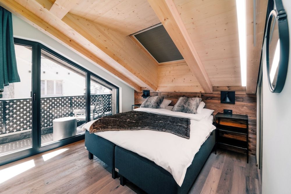 Luxury Penthouse, Mountain View (private Sauna)