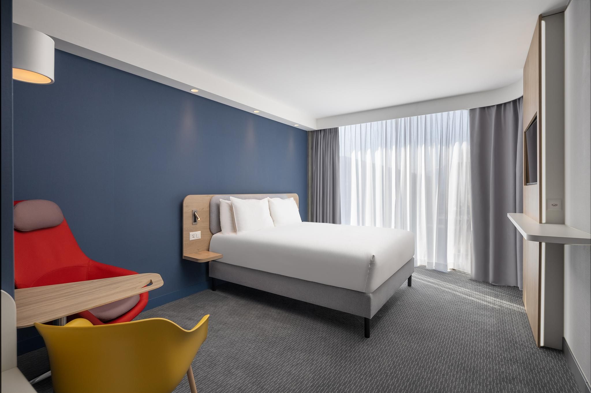 Holiday Inn Express & Suites Sion by IHG Standard Room 3