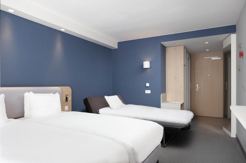 Holiday Inn Express & Suites Sion by IHG Standard Room, Multiple Beds 4