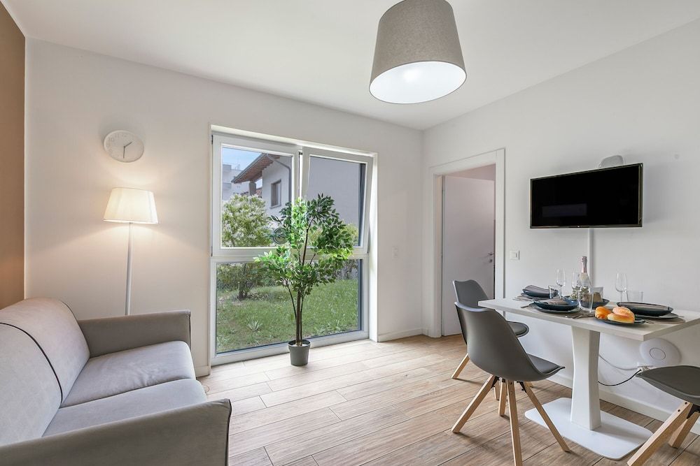 Viganello Modern Apartments Standard Apartment, Multiple Bedrooms (Modern Viganello- San Salvatore) 7