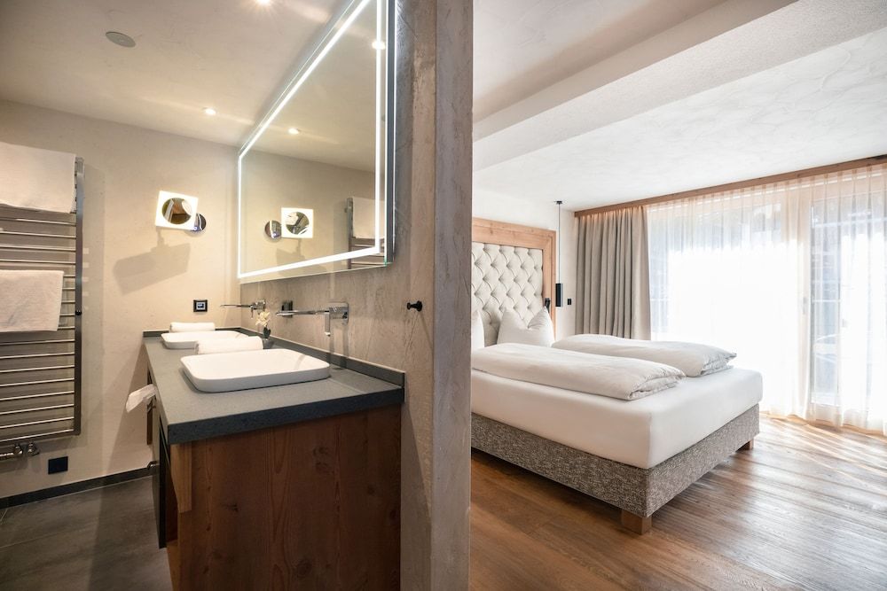 Deluxe Double Room, Balcony