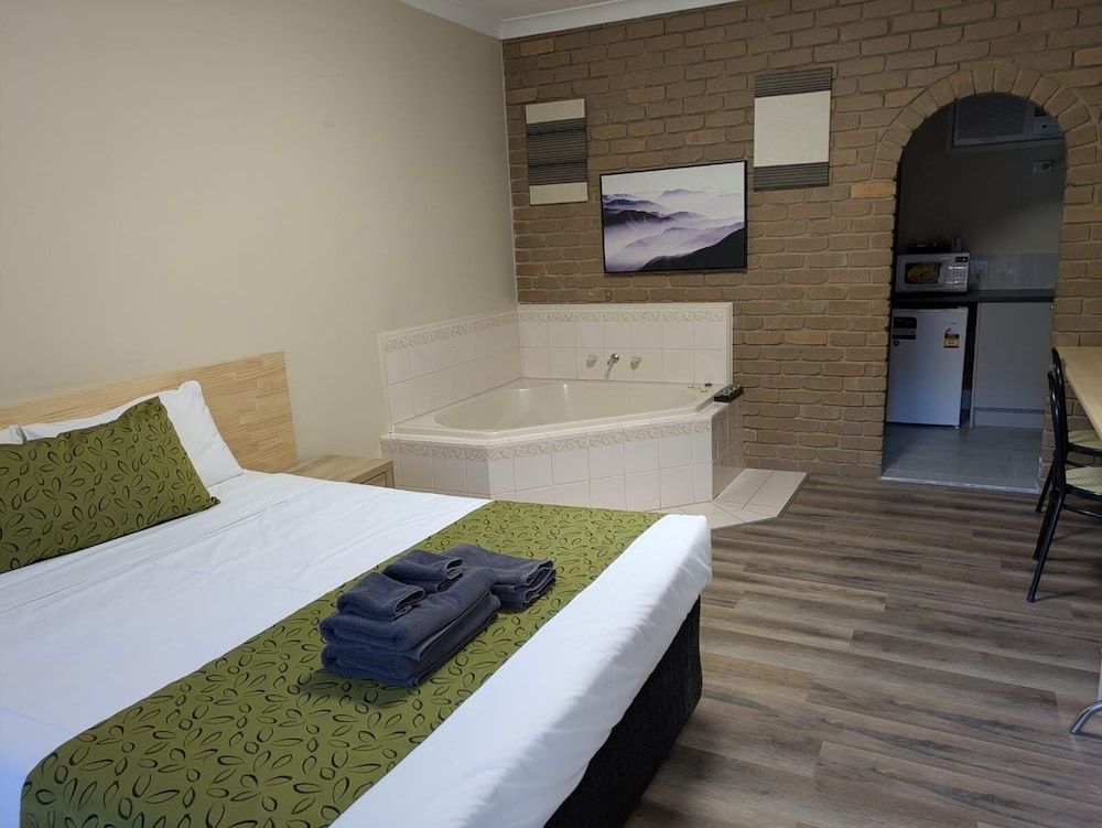 Standard Room, Kitchenette (SPA ROOM - NO PETS)
