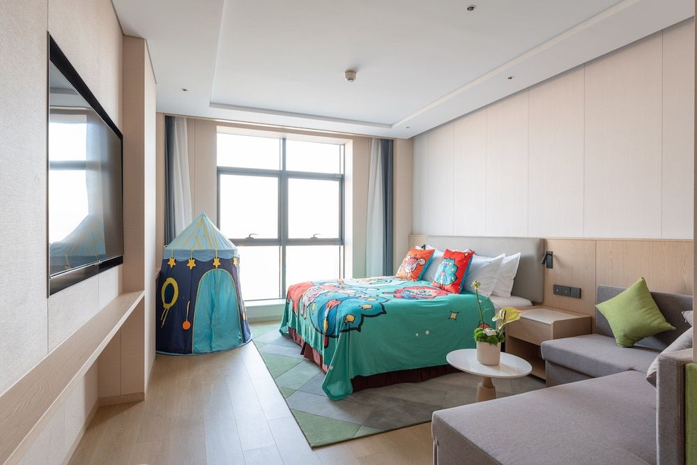 Standard Room, 1 King Bed (Kids Theme)