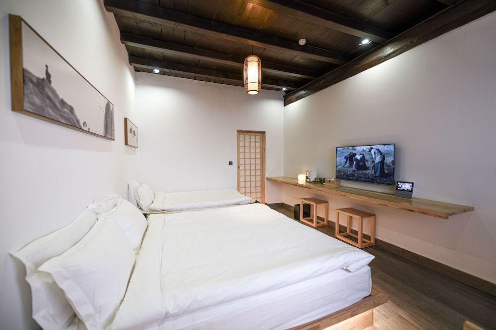 Elsewhere Hotel Inn Ancient City Center Branch Comfort Triple Room 2