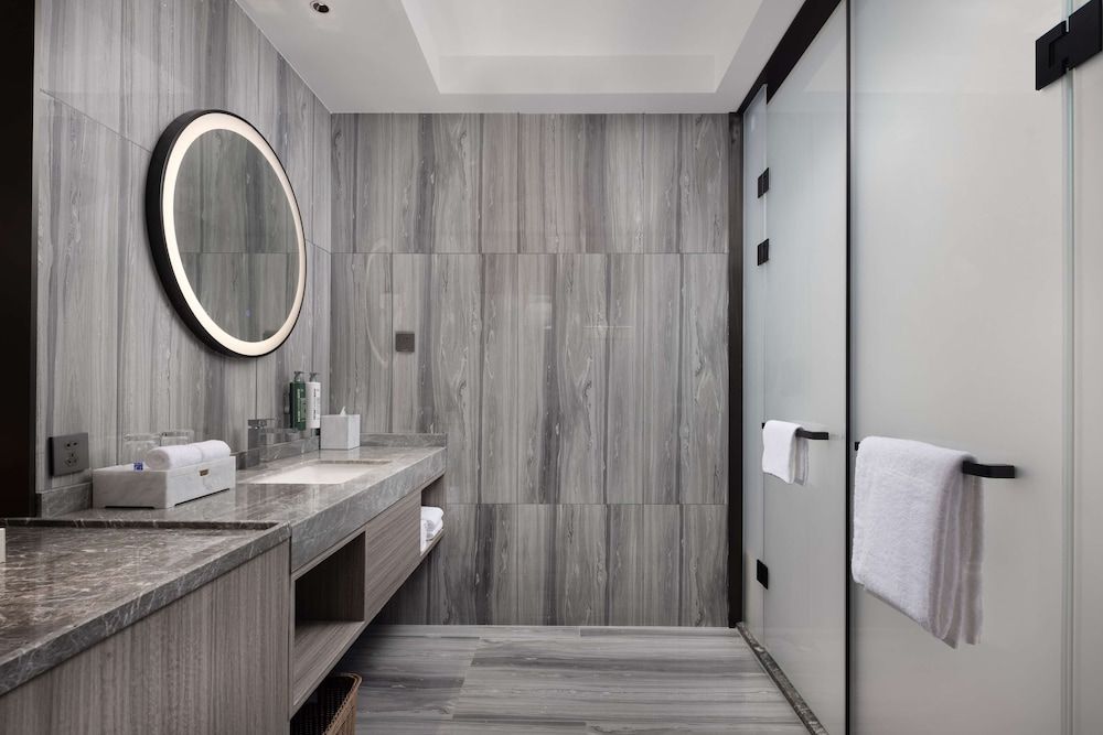 Hilton Garden Inn Jiangmen Xinhui Room, 1 King Bed, Accessible 6