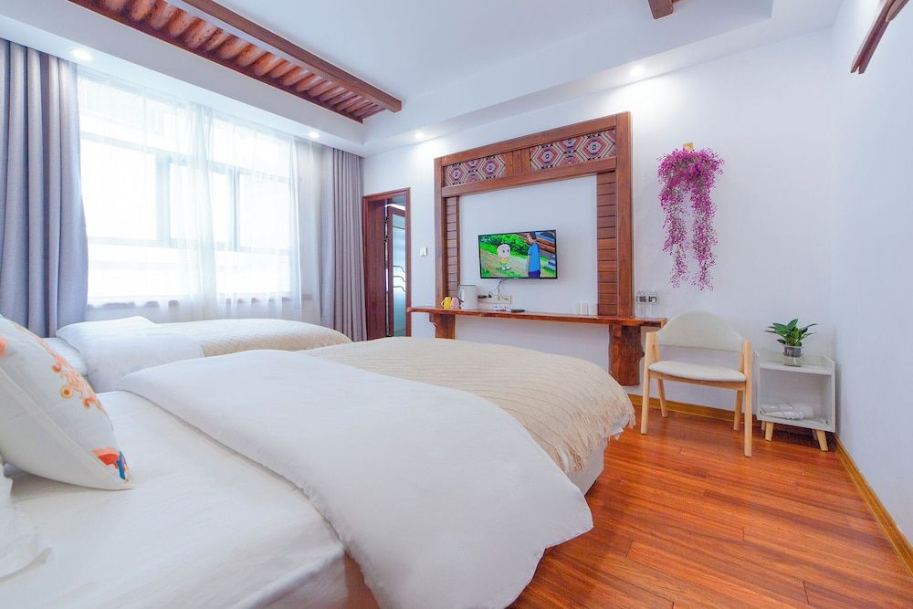 Easy House Superior Twin Room 6