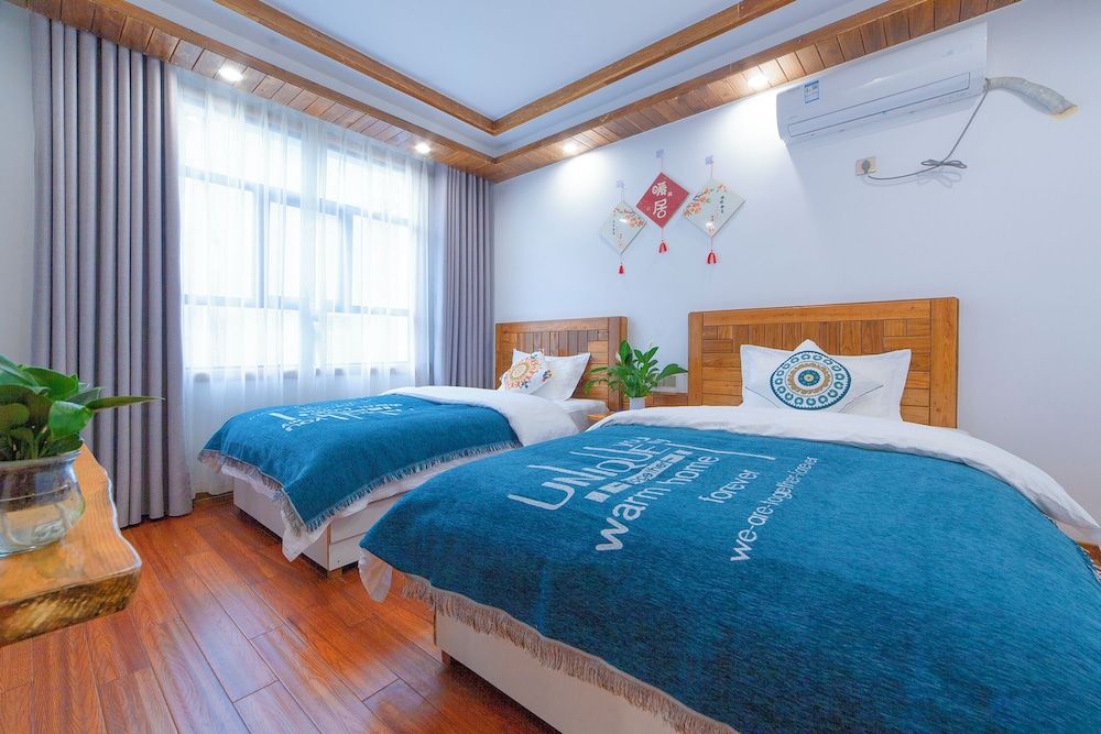 Easy House Superior Twin Room 9