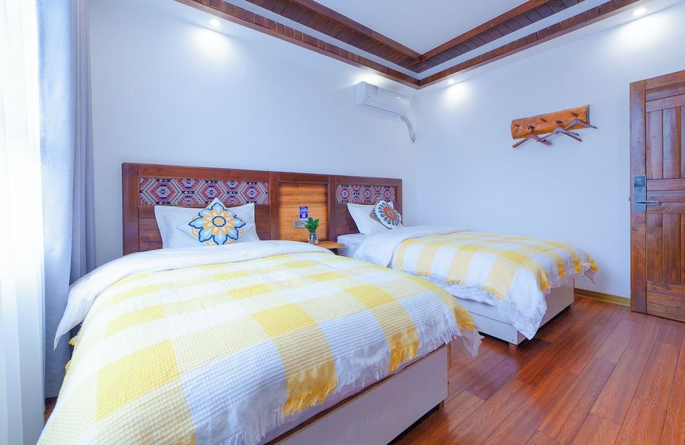 Easy House Superior Twin Room 2