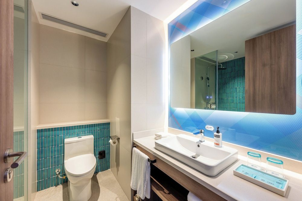 Holiday Inn Express Liaocheng Etdz by IHG 1 King Standard City View 4