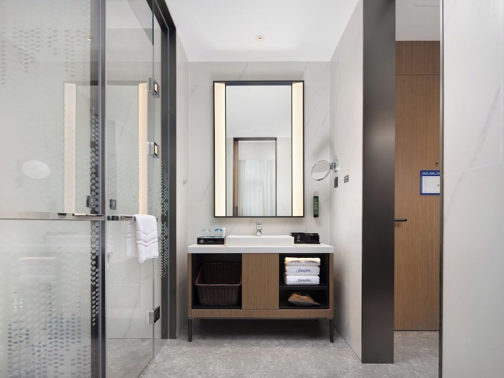 Hampton by Hilton Dongguan Liaobu Songshan Lake Avenue Superior Room, 1 Bedroom, Non Smoking, City View 4