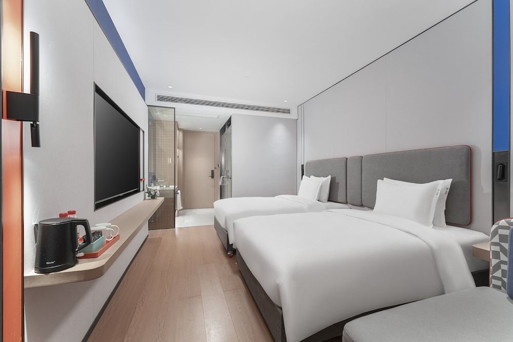 Holiday Inn Express Changsha Yuhua by IHG Standard Room 4