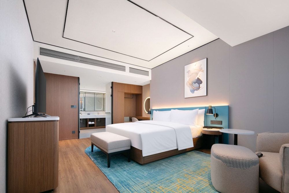 Deluxe Suite, 1 King Bed