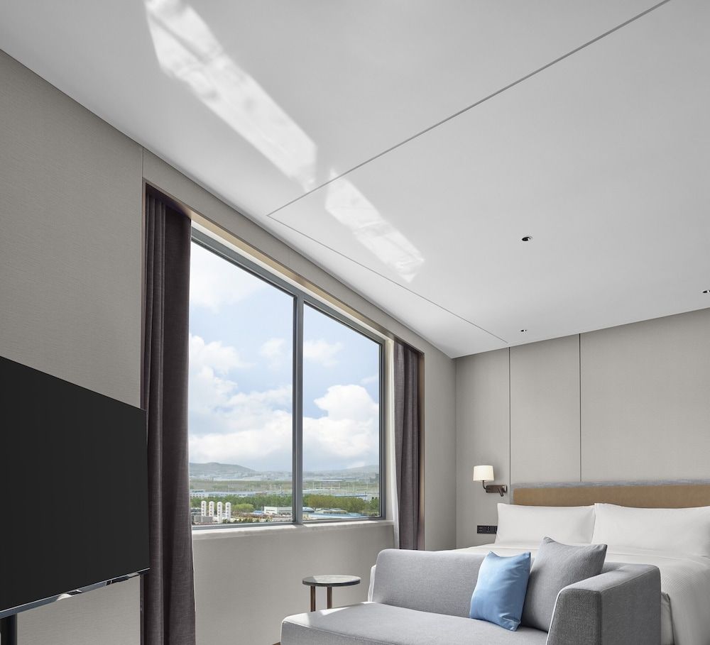 Doubletree By Hilton Yantai Golden Coast Hotel & Suites Basic Room, 1 Bedroom 5