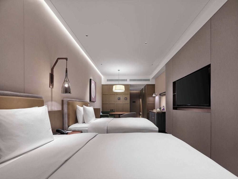 Doubletree By Hilton Yantai Golden Coast Hotel & Suites