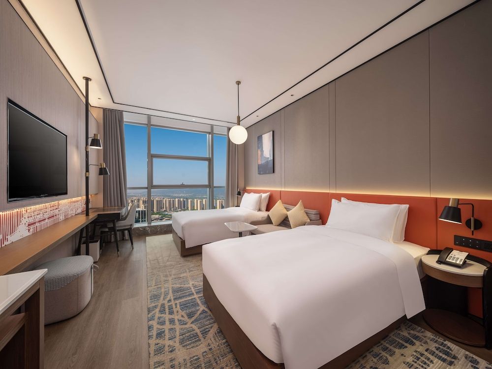 Room, 2 Twin Beds, River View