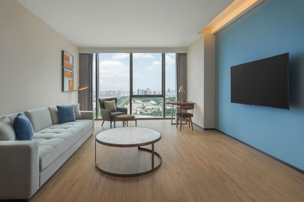 Four Points By Sheraton Yantai Premium Suite, 1 Bedroom, Sea View 3