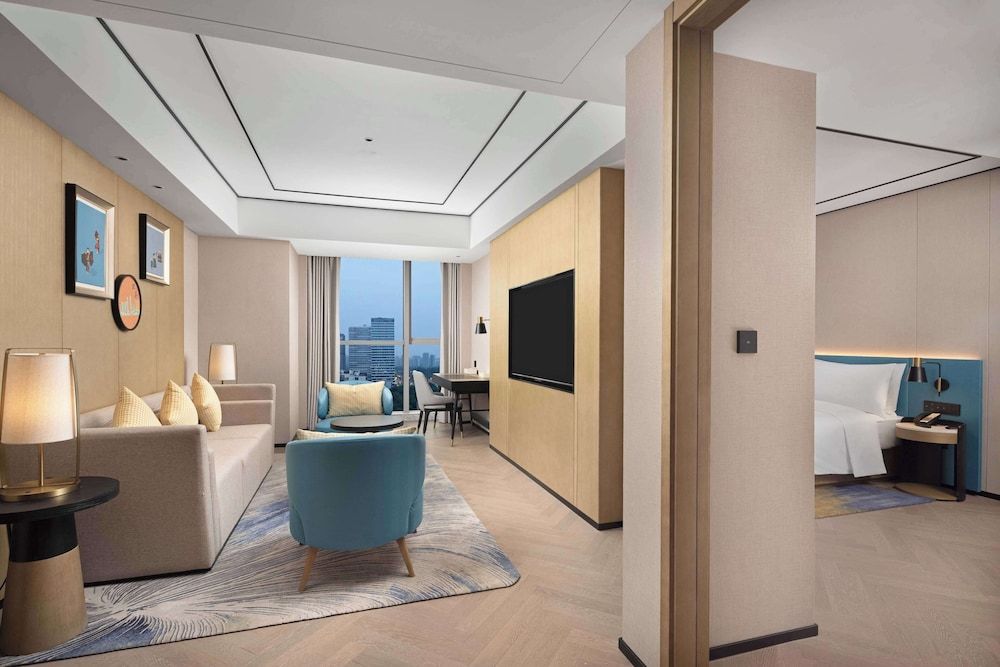 Deluxe Suite, 1 King Bed
