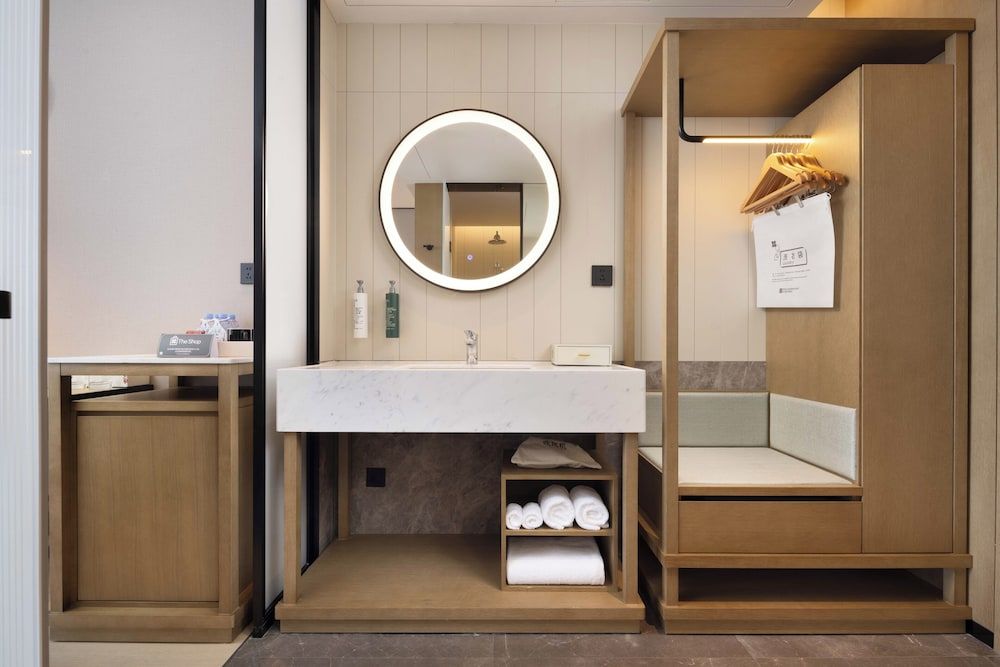 Room, 1 King Bed