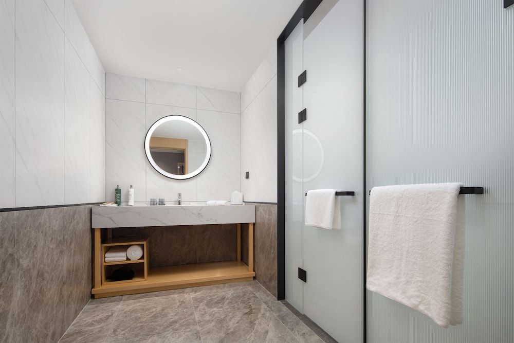 Hilton Garden Inn Hulunbuir Hailar Deluxe Room, 1 King Bed 3