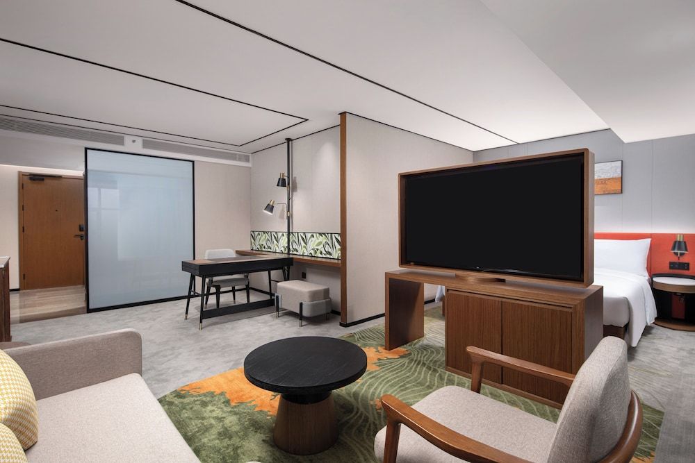 Hilton Garden Inn Beihai Jiafu Deluxe Room, 1 King Bed 3