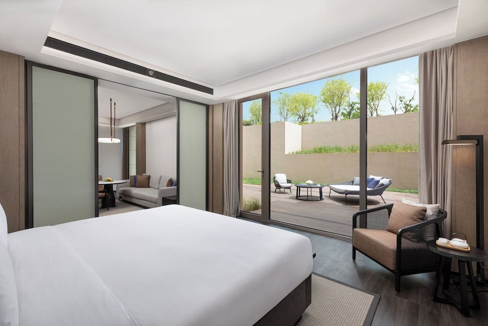 Suite, 1 Bedroom, Terrace (Private Hot Spring)