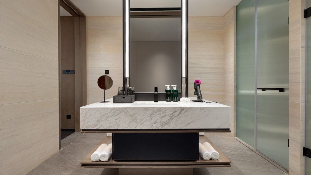 Hotel Indigo Beidaihe by IHG Suite, 1 Bedroom (Private Hot Spring) 3