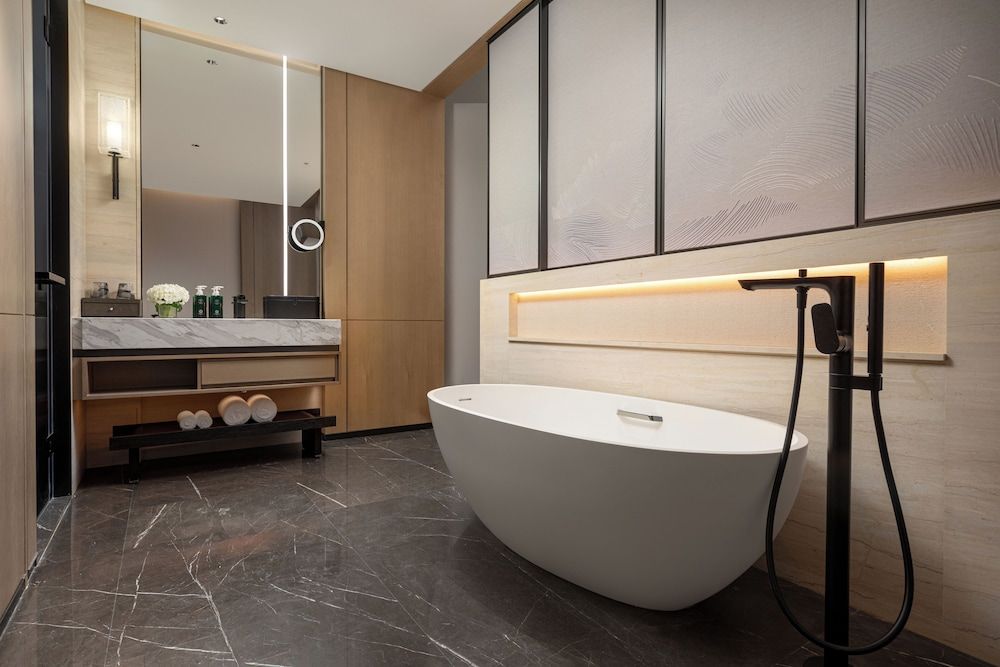 Hotel Indigo Beidaihe by IHG Standard Room, 2 Double Beds (Courtyard Access, Pets Friendly) 4