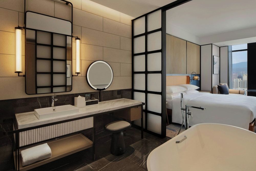 Sheraton Lanzhou Anning Executive Room, 1 King Bed, Executive Level 3