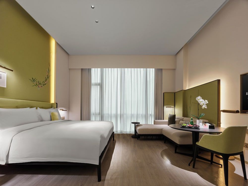 City Room, City View