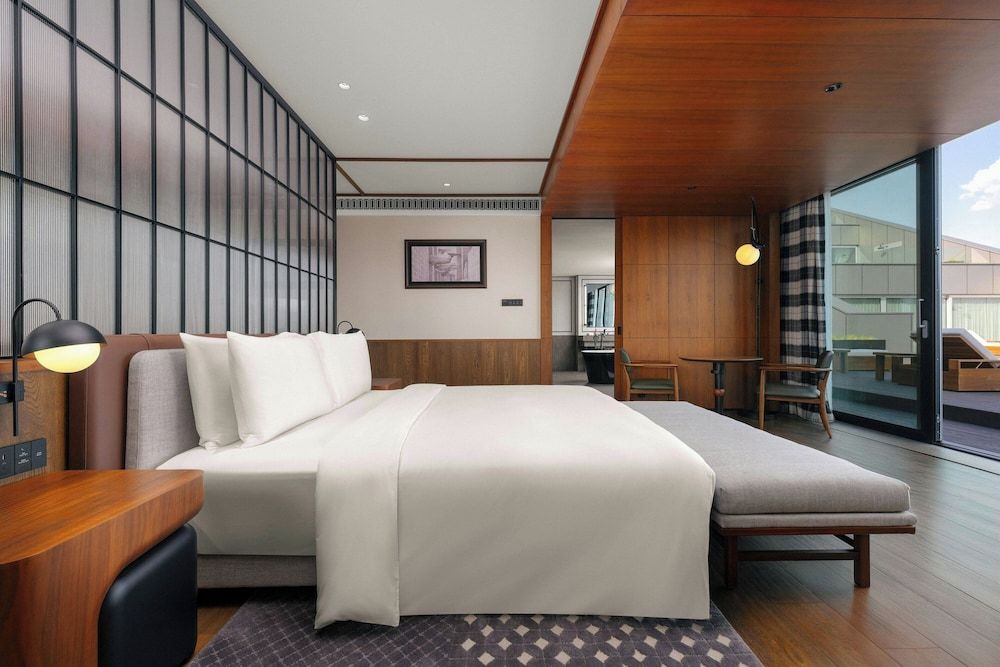 Flow Terrace Suite Room