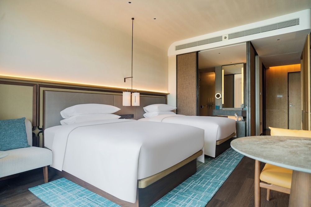Premier Room, 2 Double Beds, Ocean View (Balcony)
