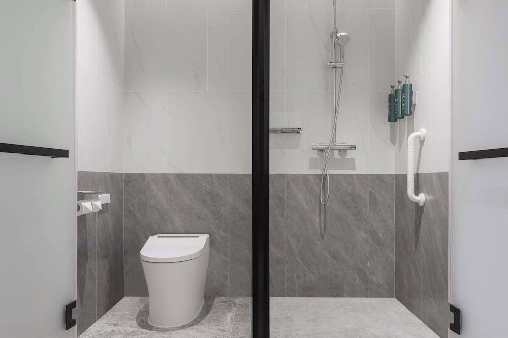 Hilton Garden Inn Yichang Yiling Deluxe Suite, 1 King Bed 3