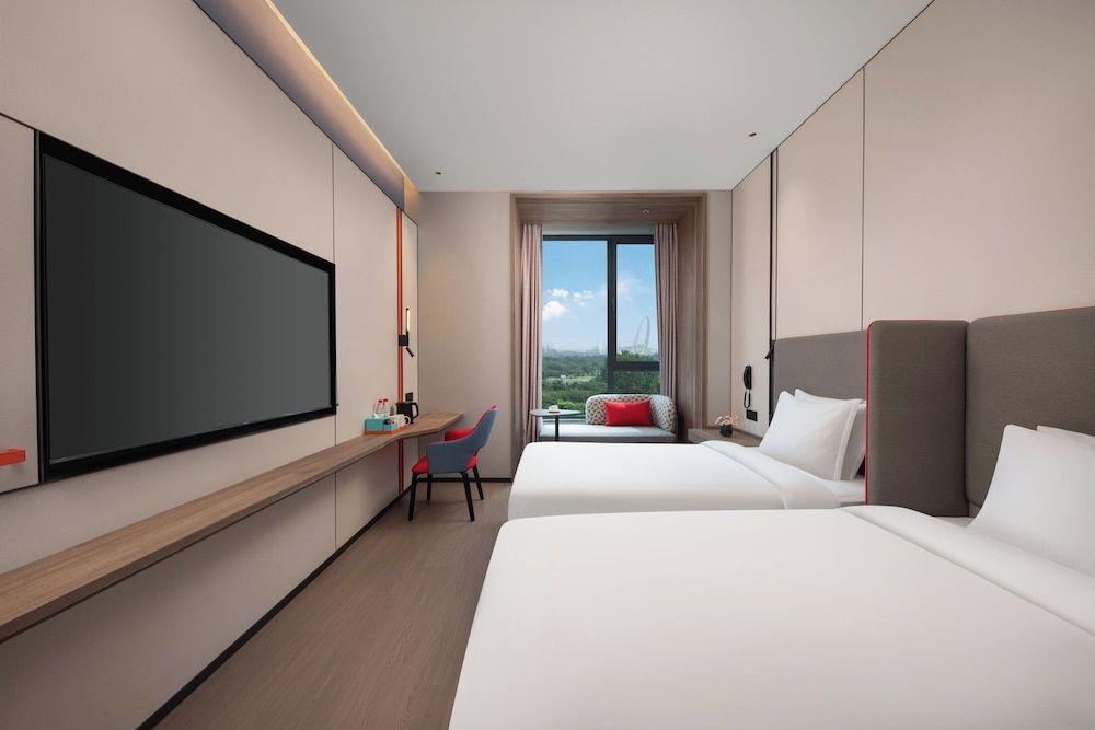 Standard Room, 2 Twin Beds, City View