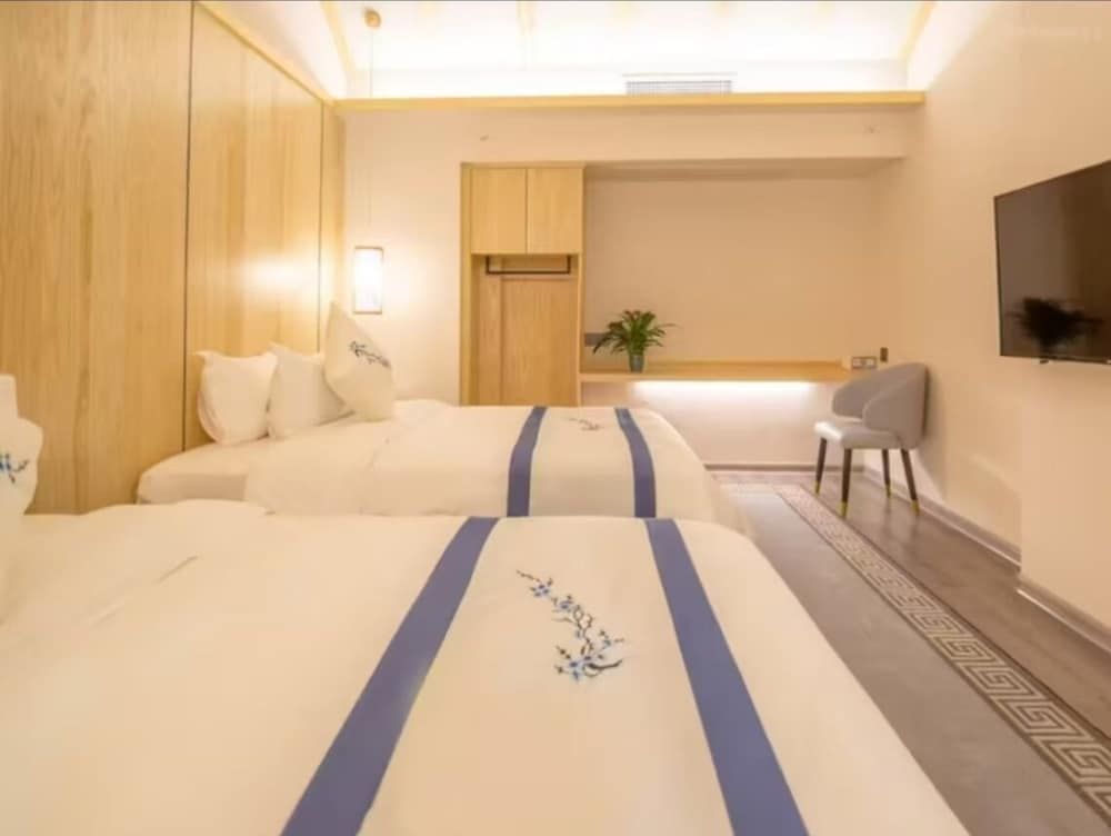 Poltton International Apartment Liuzhou Basic Double Room