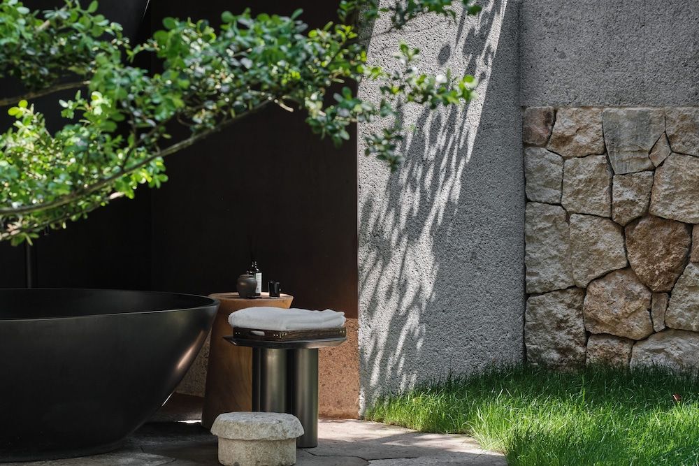 Yakamoz qianchuan Hotel Basic Double Room, Hill View 10