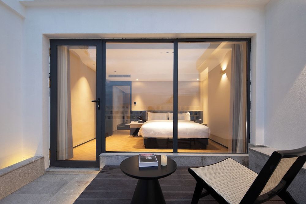Luxury Quadruple Room, Patio