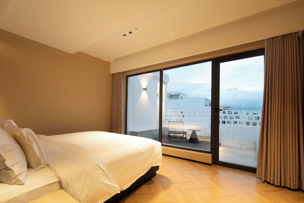 Luxury Quadruple Room, Patio