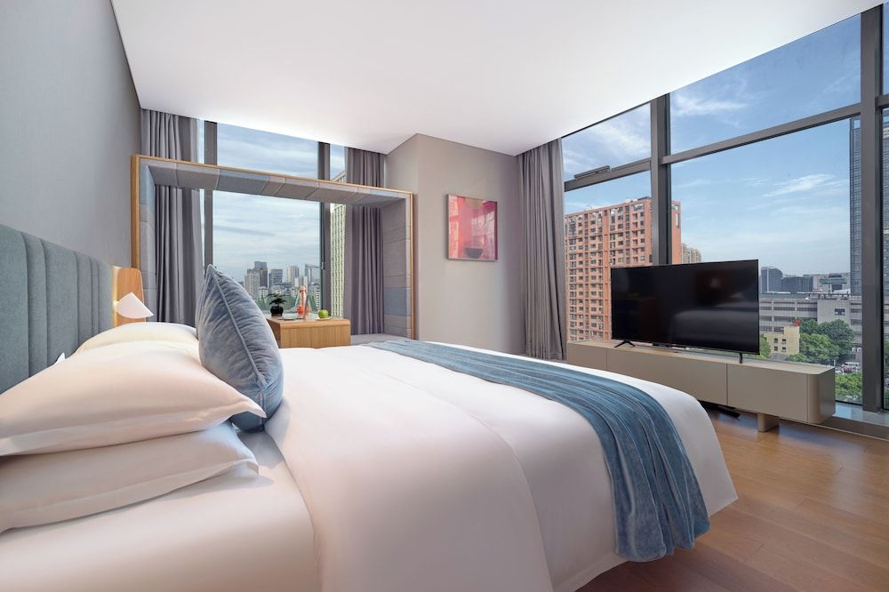 Grand Double Room, City View