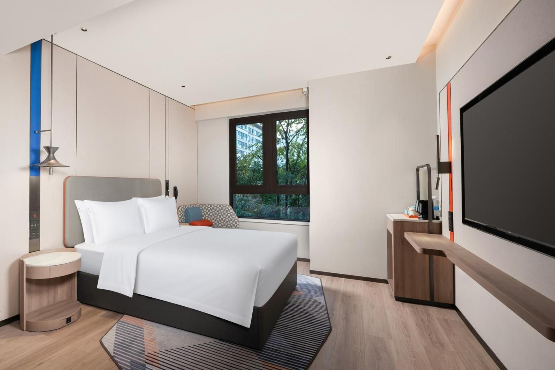 Standard Queen Room - Accessible