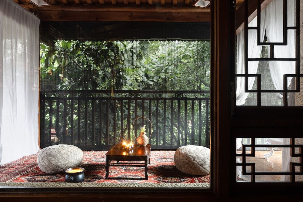 Comfort Suite, Patio, Lake View