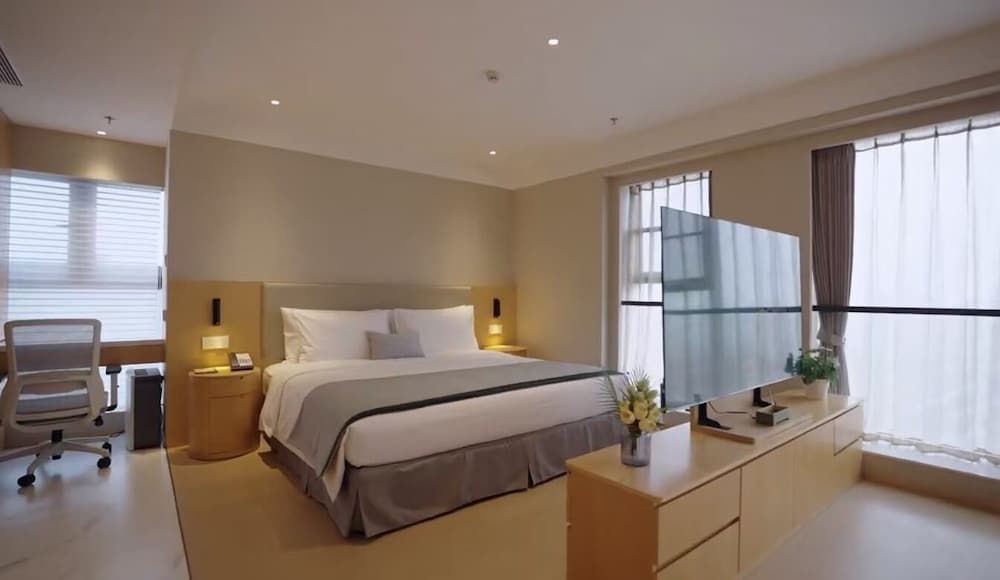 Somerset Fengdong Xi'an Premier Studio