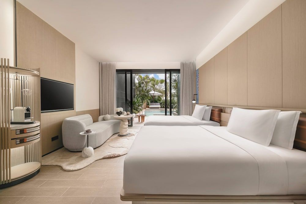 Hotel Indigo Hainan Clear Water Bay by IHG Suite, 1 King Bed, Ocean View (Outdoor Private Pool)