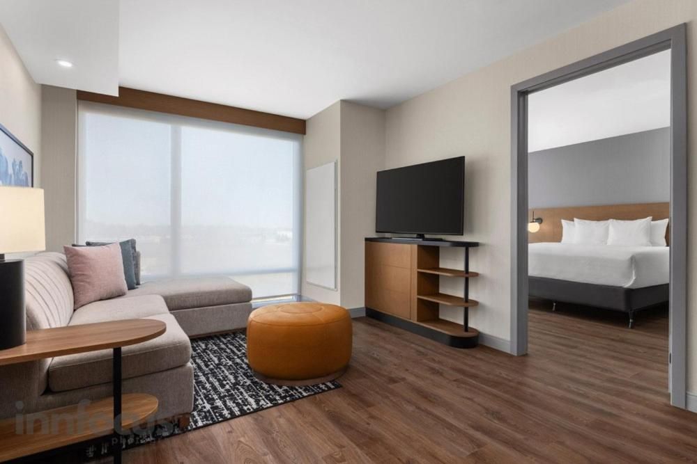 King Studio Suite with Sofa Bed and Accessible Tub - Disability Access