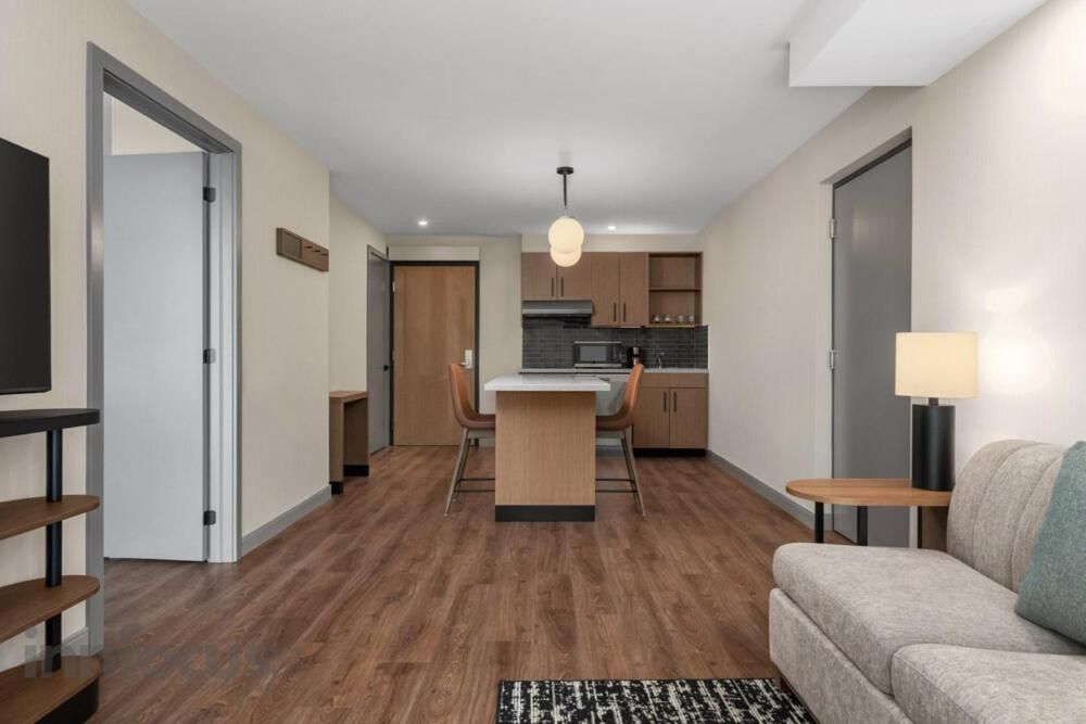 King Studio Suite with Sofa Bed and Accessible Tub - Disability Access