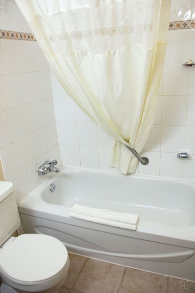 All Stay Suites Standard Room, 2 Double Beds, Non Smoking, Microwave 5