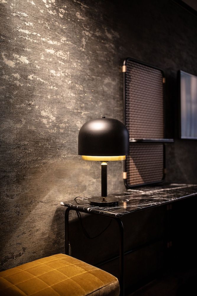 Me and All Hotel Flims, by Hyatt Deluxe Room, 1 King Bed 11