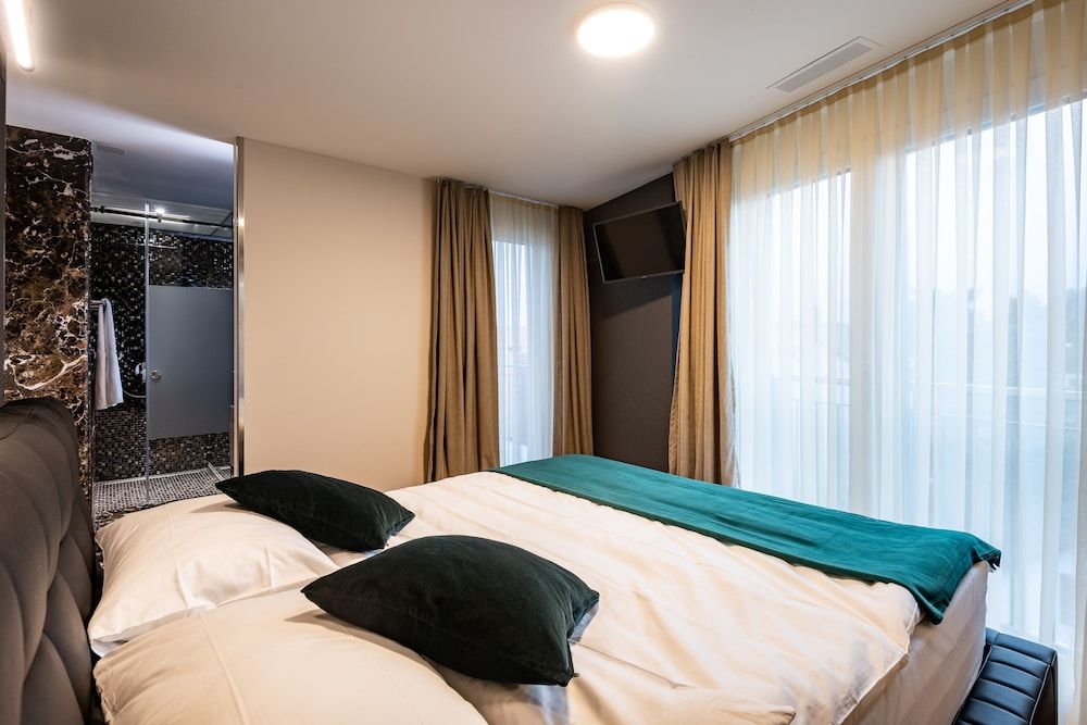 Suite (Penthouse)