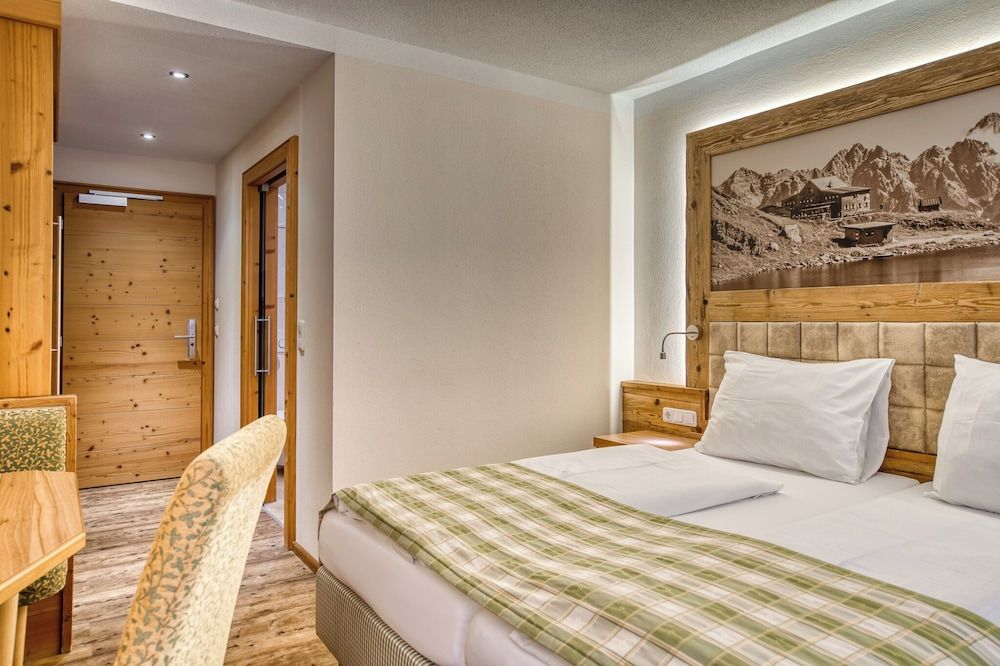 Basic Double Room